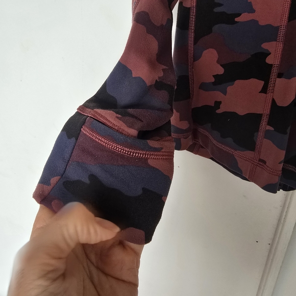 Lululemon Define - Picture 4 of 10